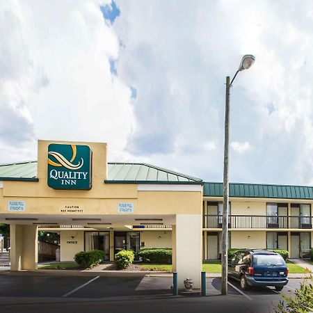 Quality Inn Madison Bagian luar foto